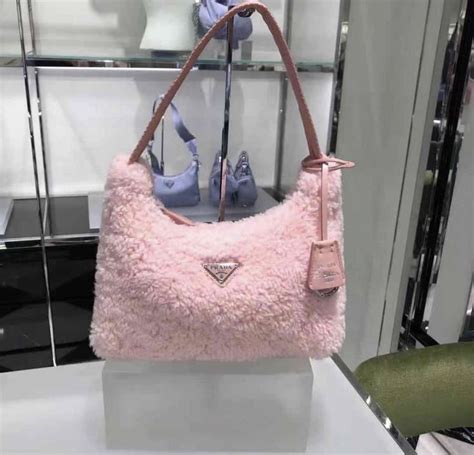 prada fur bag pink